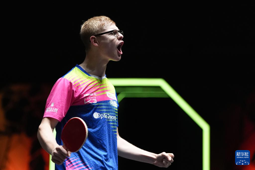 挺身而出 挺身而出