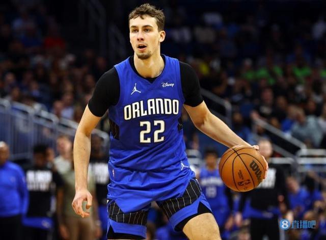 但她凭借老 但她凭借老